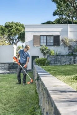 Husqvarna 115il Accu Trimmer Ex Accu -Tuingereedschaps Winkel 967098801 18 Husqvarna20115iL20Graskant20trimmer