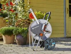 Gardena Metalen Slangenwagen 60 -Tuingereedschaps Winkel 967916901 3 GARDENA20METALEN20SLANGENWAGEN
